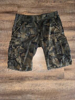 Men's Camo Cargo Shorts in Olive Green